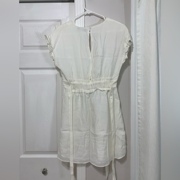 Zara White Tie Waist V-Neck Ruffle Short Sleeve Mini Dress Size Small - Picture 5 of 9